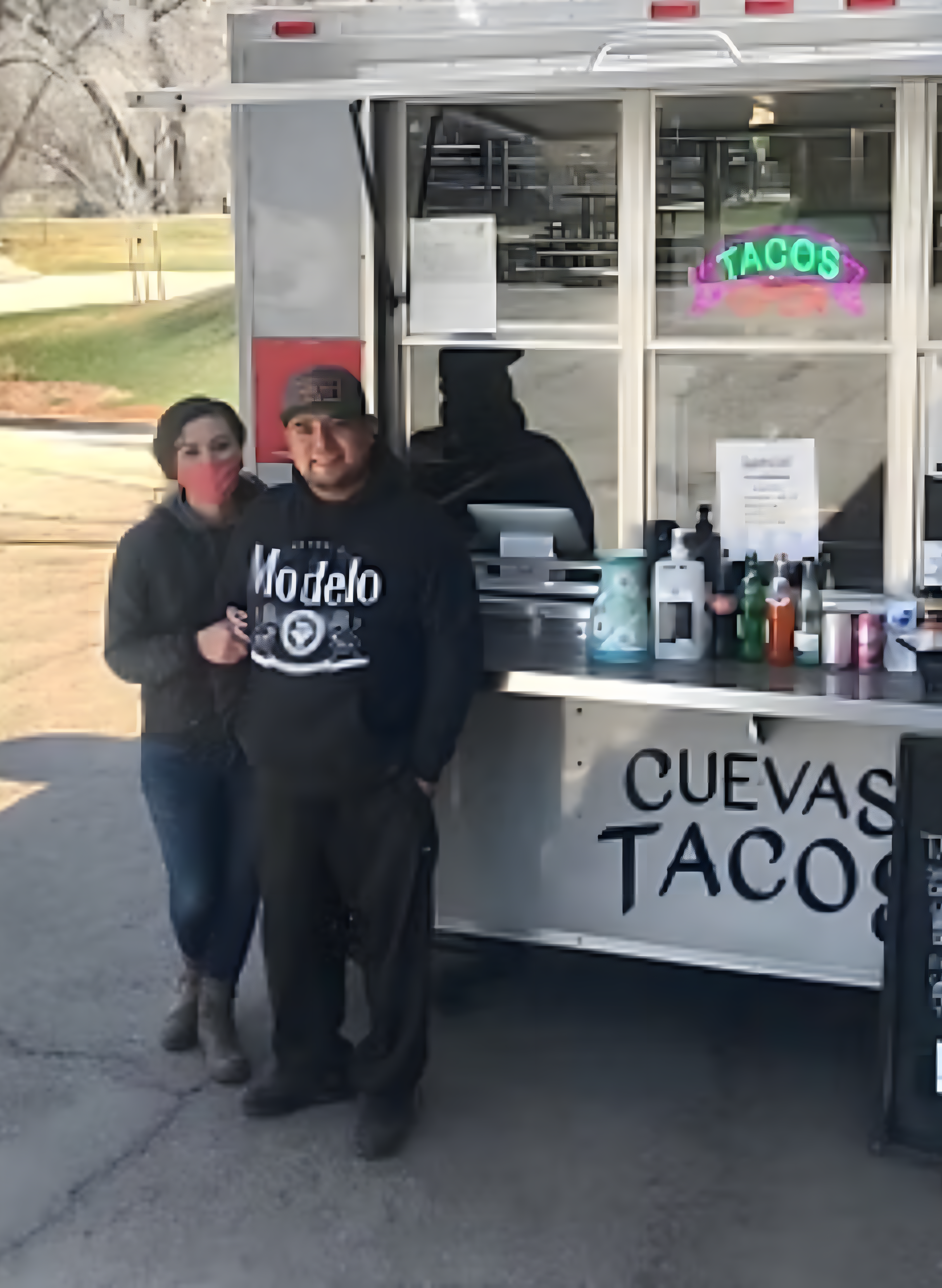 Oscar and Claudia Cuevas at their taco truck