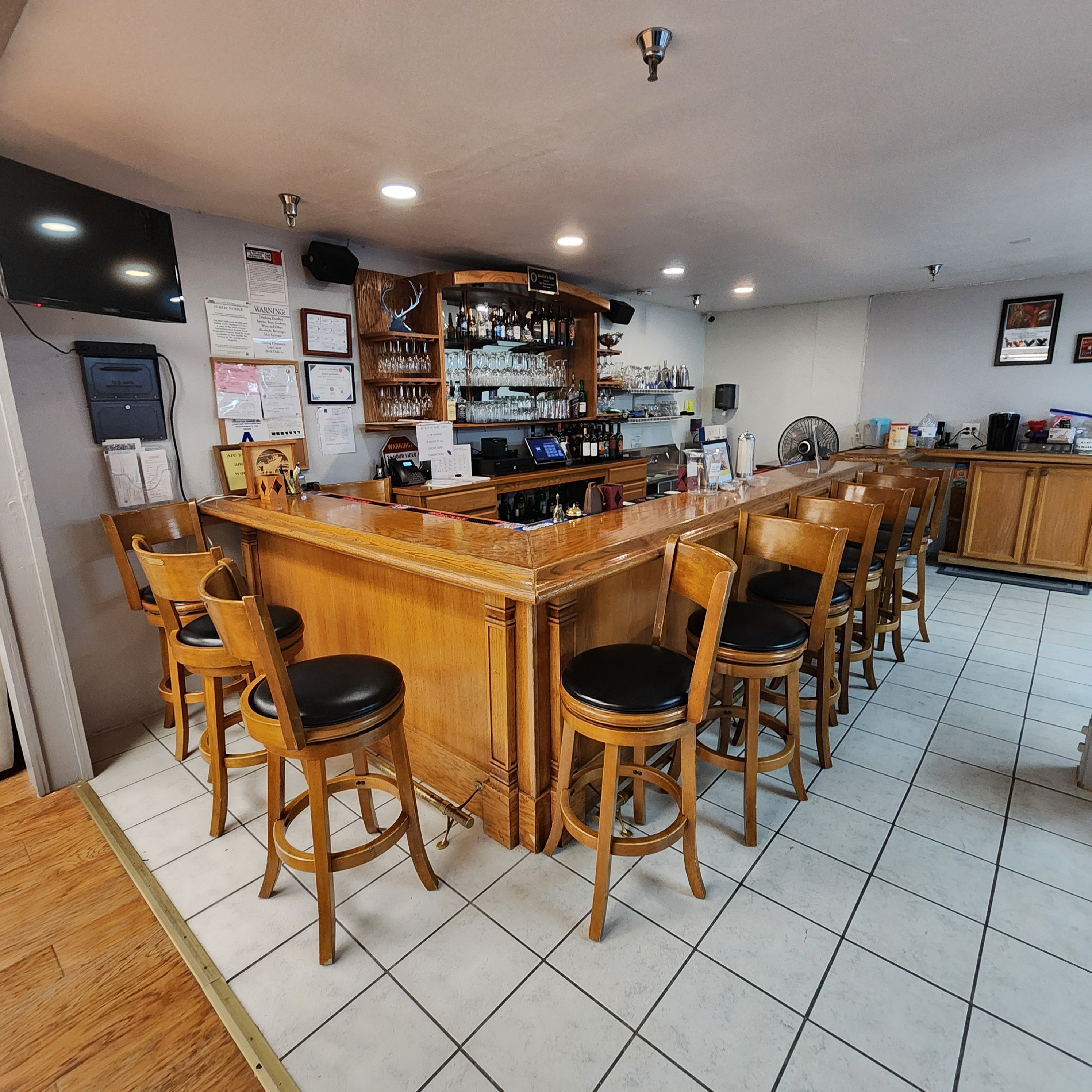 Temecula Valley Elks bar