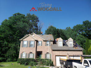 When Is It Time to Replace Your Roof? 7 Signs Middle TN Homeowners Shouldn't Ignore