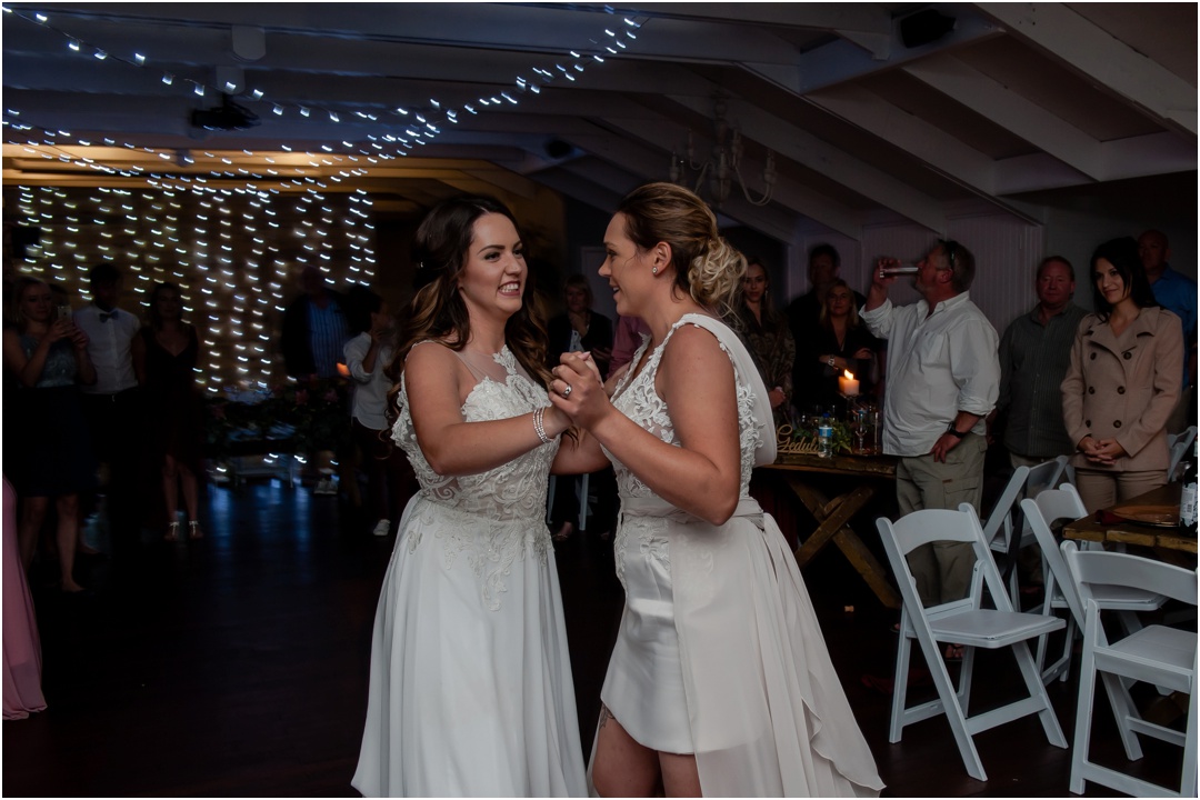 Megan and Mignon get married in Cape St Francis Resort
