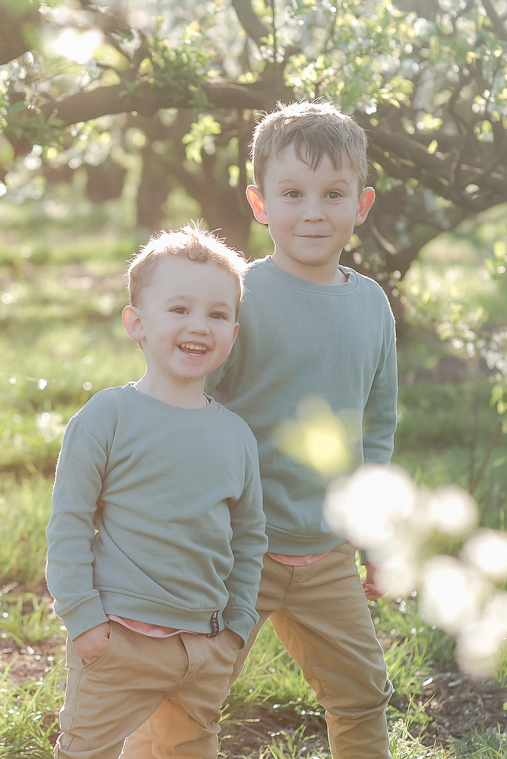 Family Photoshoot amongst the Apple Blossoms