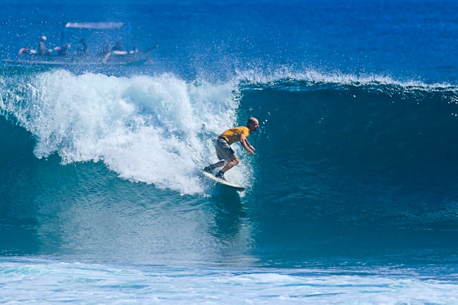 surfing in Bali pictures