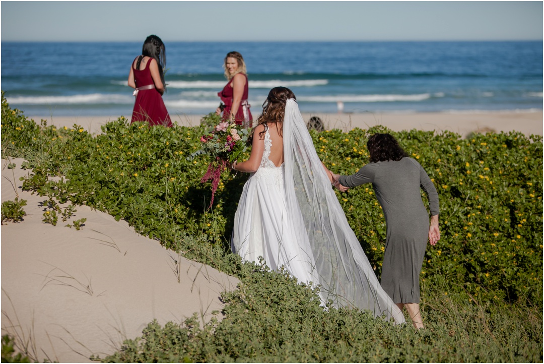 Megan and Mignon get married in Cape St Francis Resort