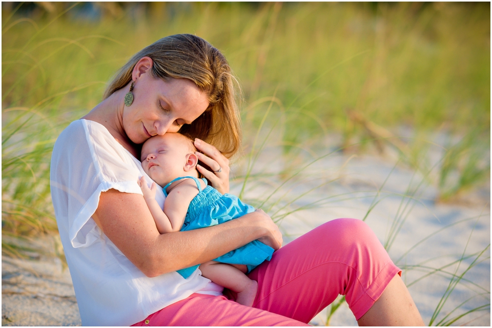 2013-08-27_004 Beach Family Photoshoot with Baby Saharah
