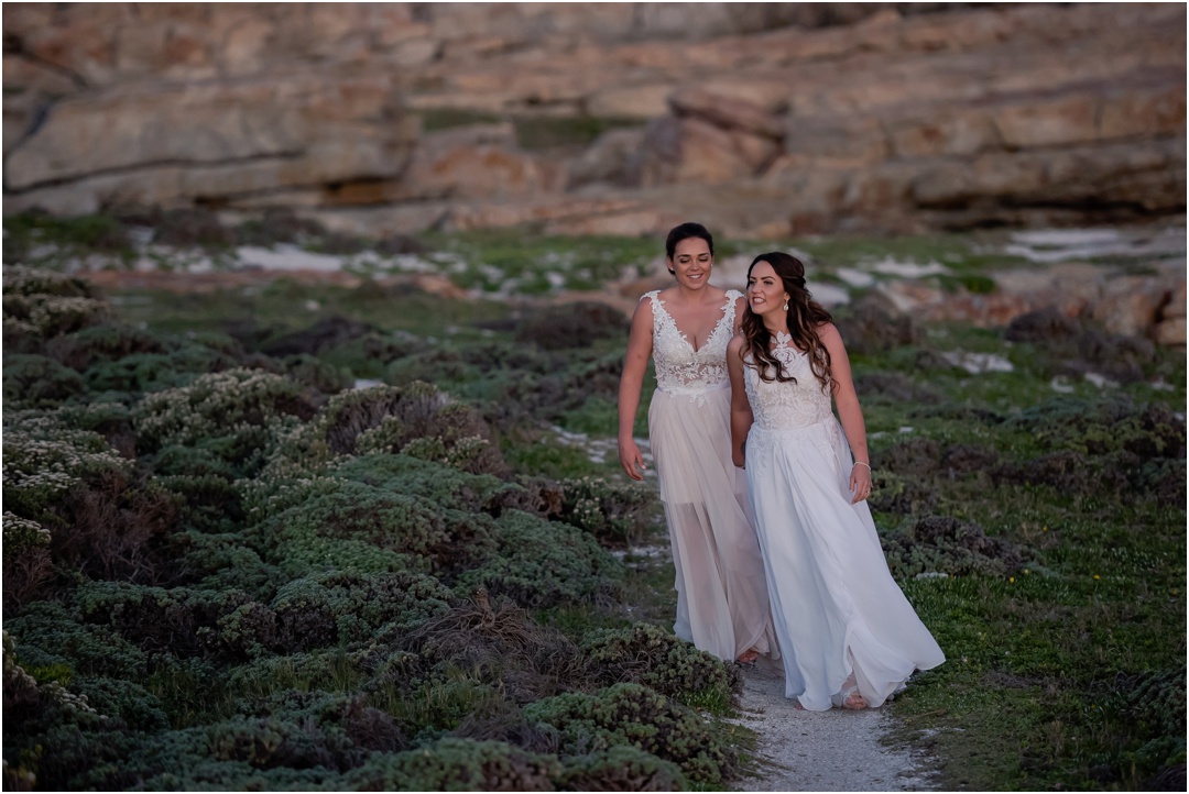 Megan and Mignon get married in Cape St Francis Resort