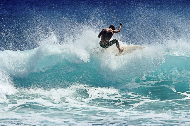 surfing in Bali pictures