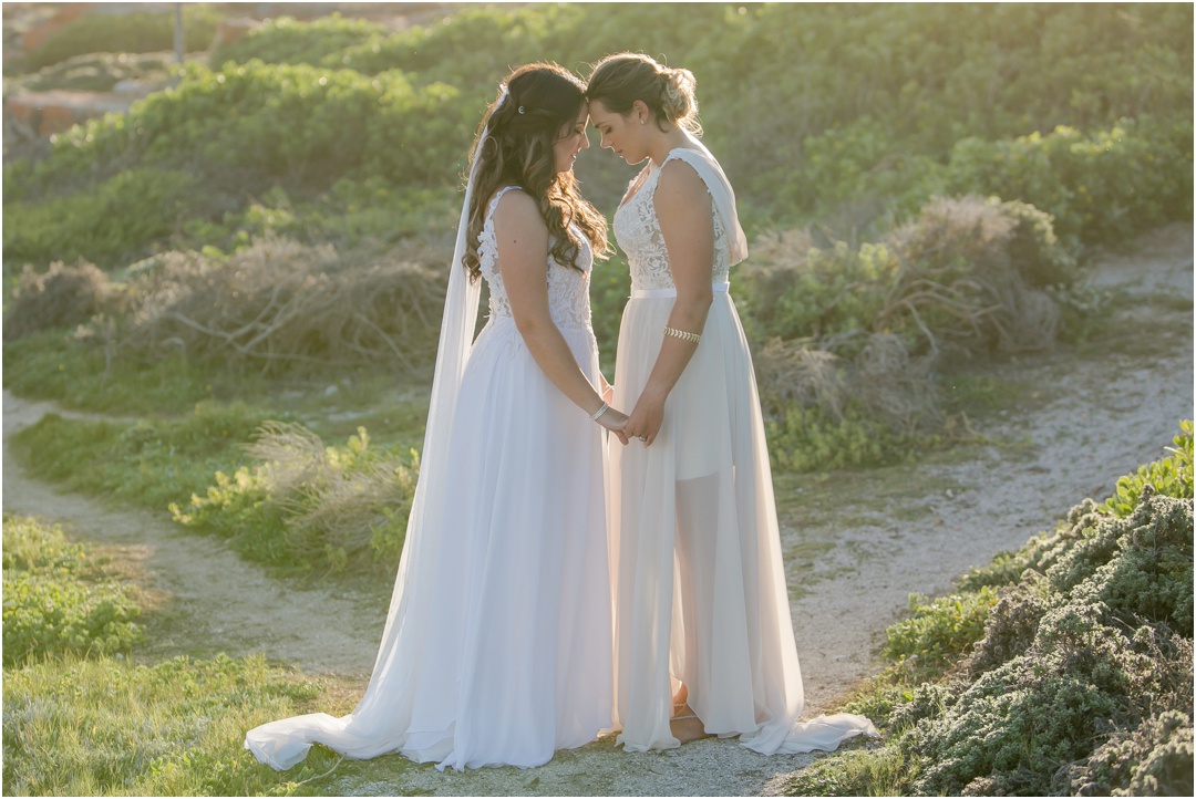 Megan and Mignon get married in Cape St Francis Resort