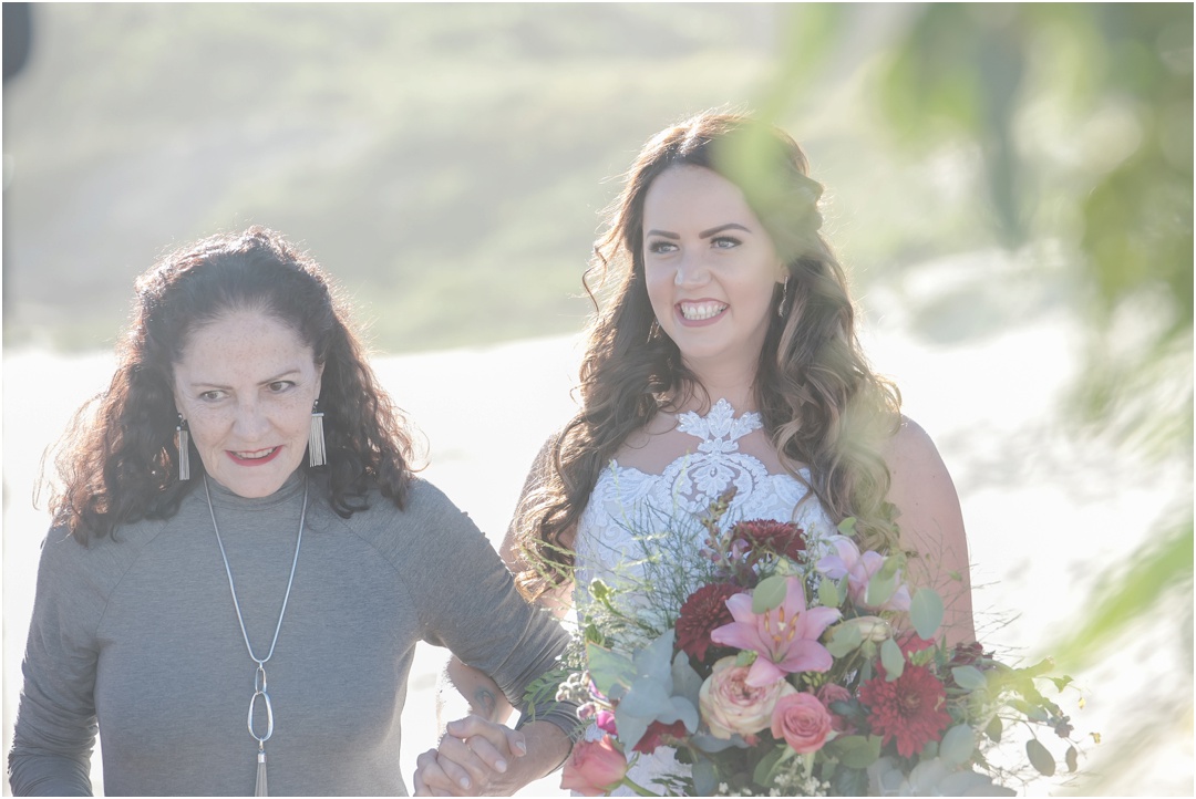 Megan and Mignon get married in Cape St Francis Resort