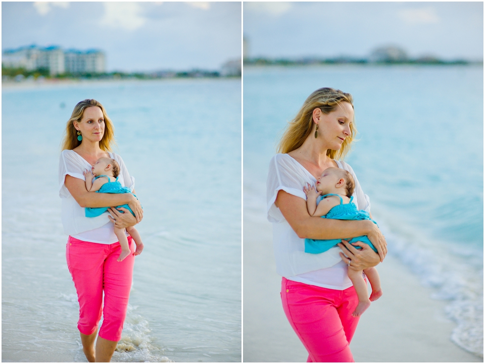 2013-08-27_016 Beach Family Photoshoot with Baby Saharah