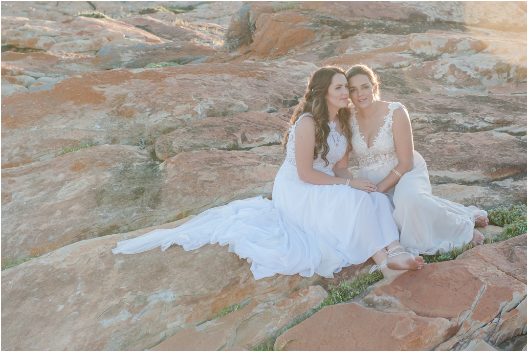 Megan and Mignon get married in Cape St Francis Resort