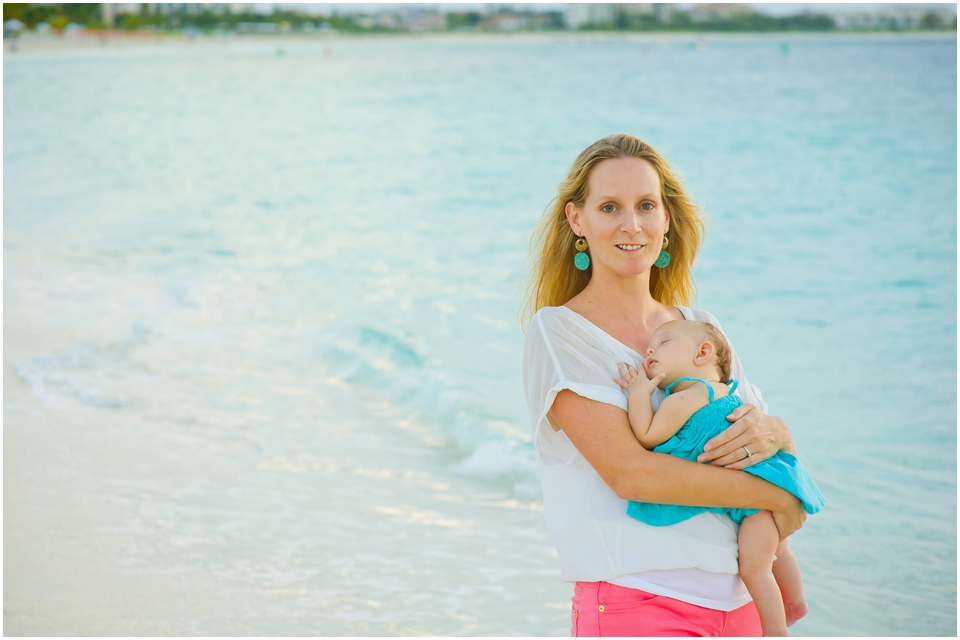 2013-08-27_012 Beach Family Photoshoot with Baby Saharah