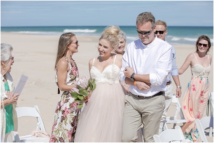 Fred and Charmaine get married on Paradise Beach
