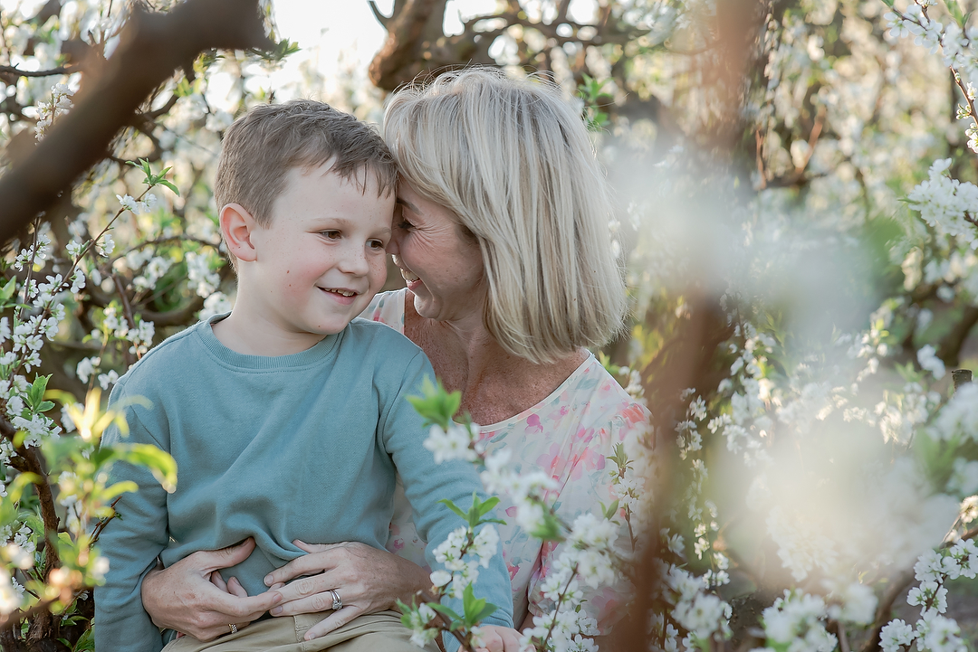 Family Photoshoot amongst the Apple Blossoms