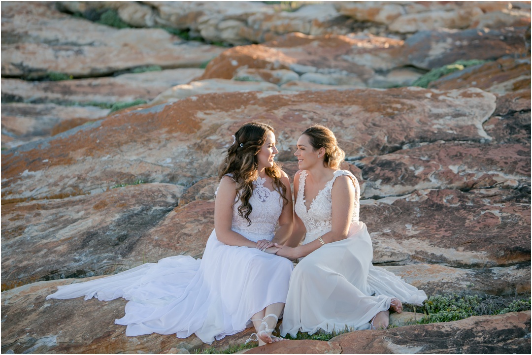 Megan and Mignon get married in Cape St Francis Resort