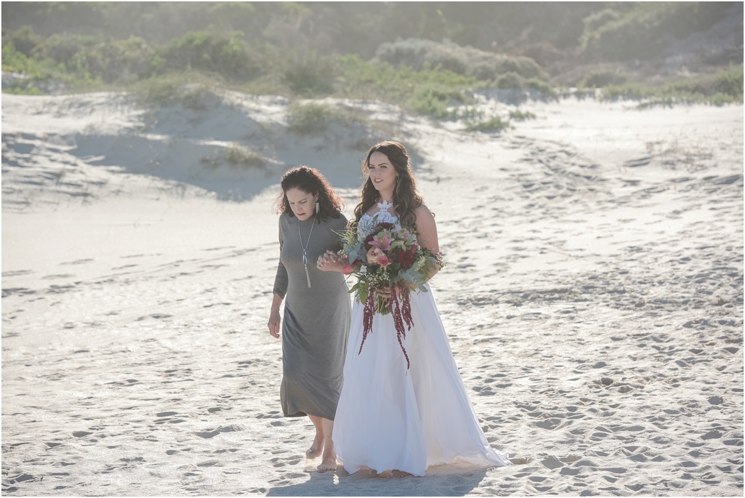 Megan and Mignon get married in Cape St Francis Resort