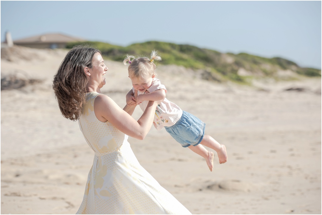 Family Holiday Portrait Photography in Paradise Beach