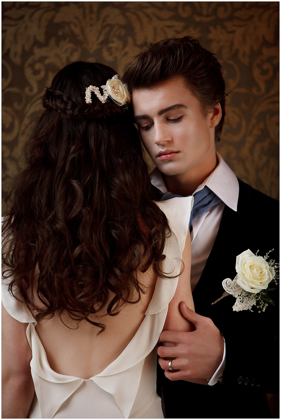 Breaking Dawn Wedding Twilight inspired Shoot (12)