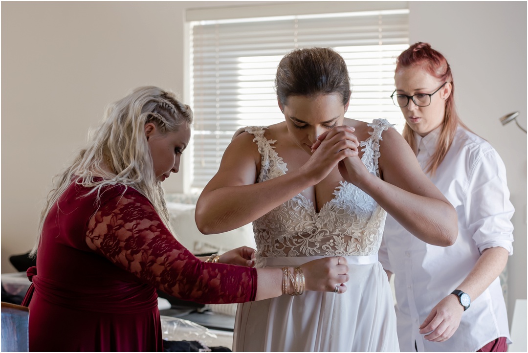 Megan and Mignon get married in Cape St Francis Resort