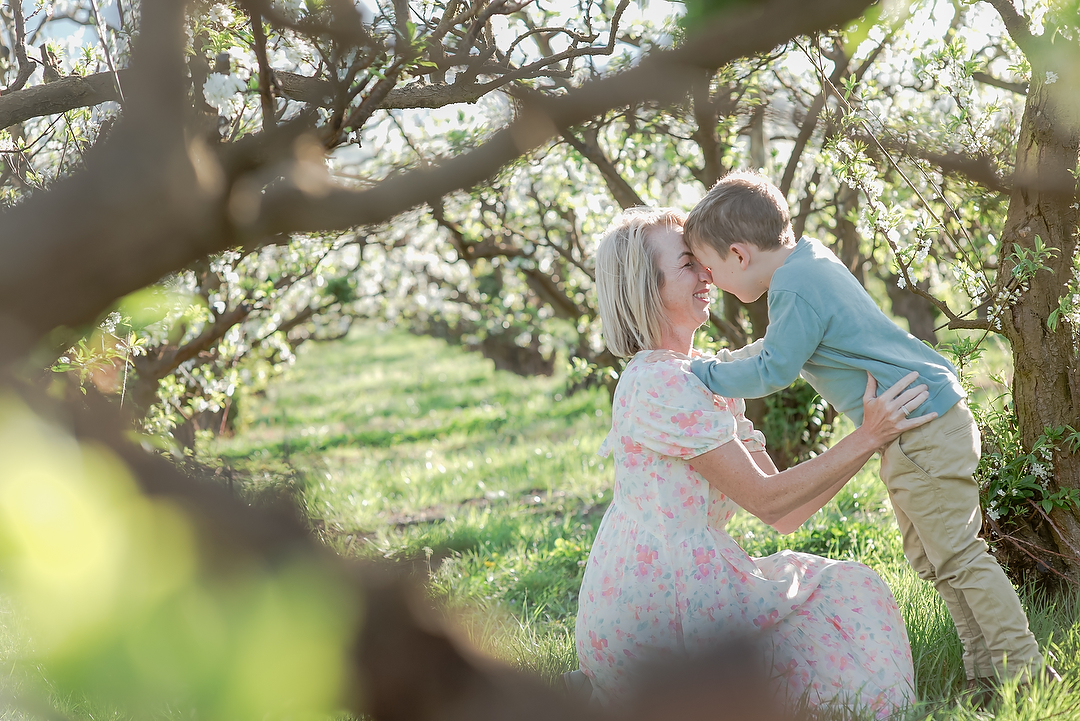Family Photoshoot amongst the Apple Blossoms