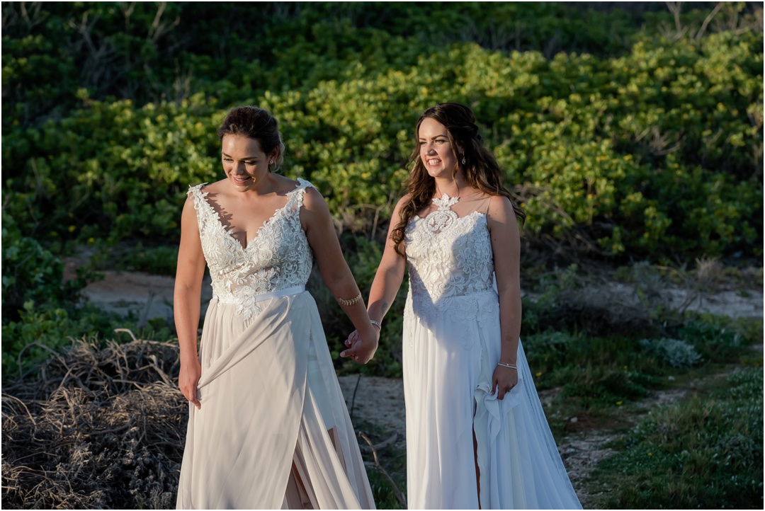 Megan and Mignon get married in Cape St Francis Resort
