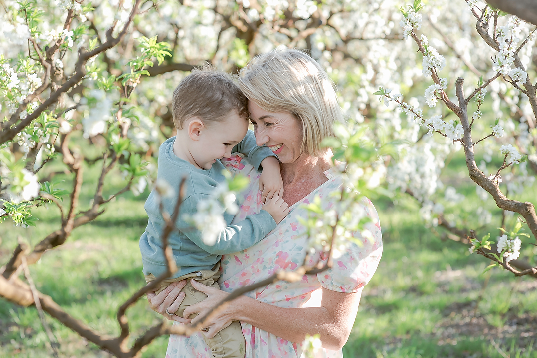 Family Photoshoot amongst the Apple Blossoms