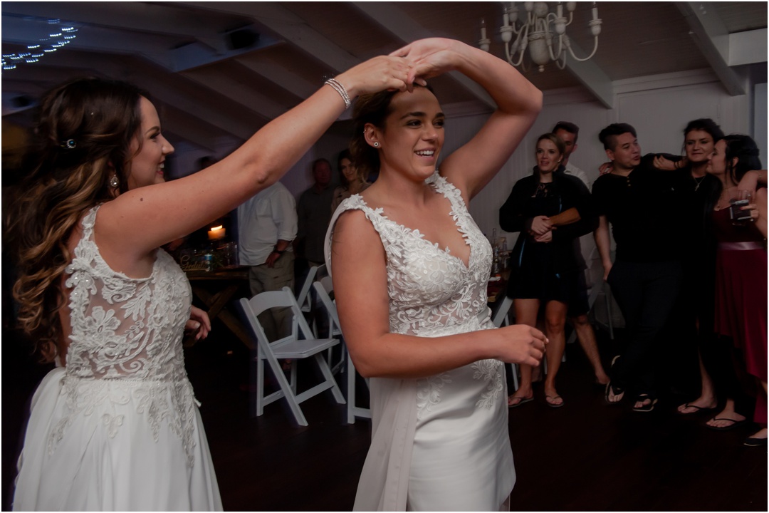 Megan and Mignon get married in Cape St Francis Resort