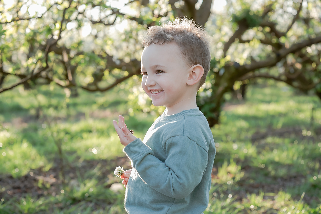 Family Photoshoot amongst the Apple Blossoms