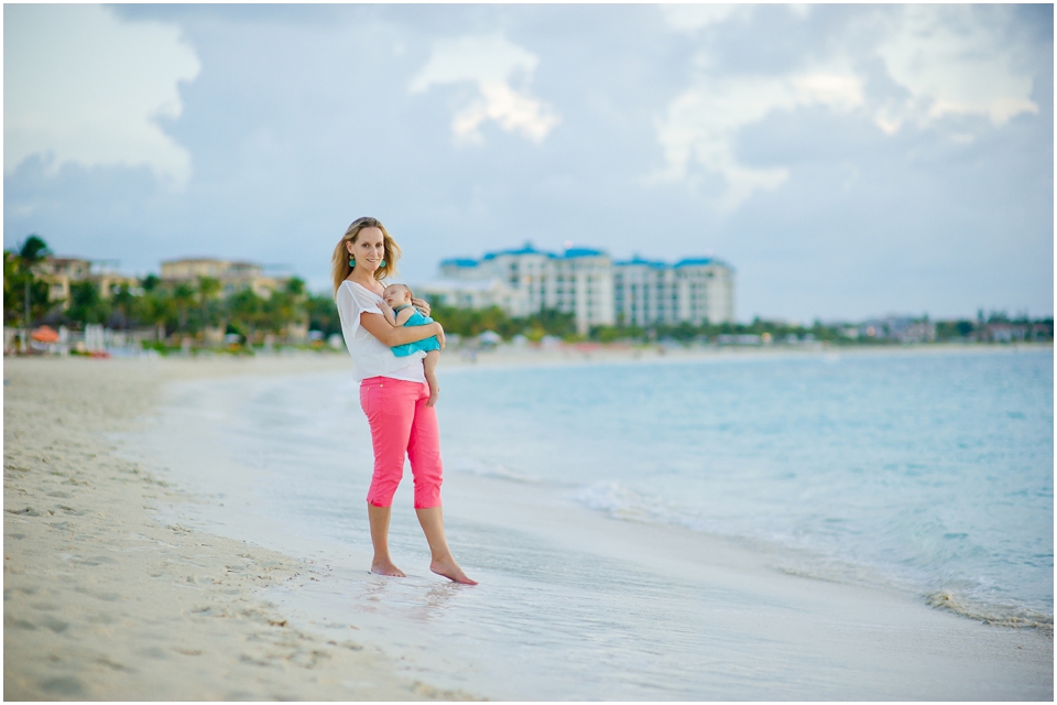 2013-08-27_015 Beach Family Photoshoot with Baby Saharah