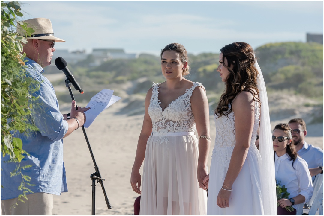Megan and Mignon get married in Cape St Francis Resort