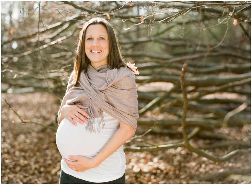 Maternity Pregnancy film photographer in Surrey (18)