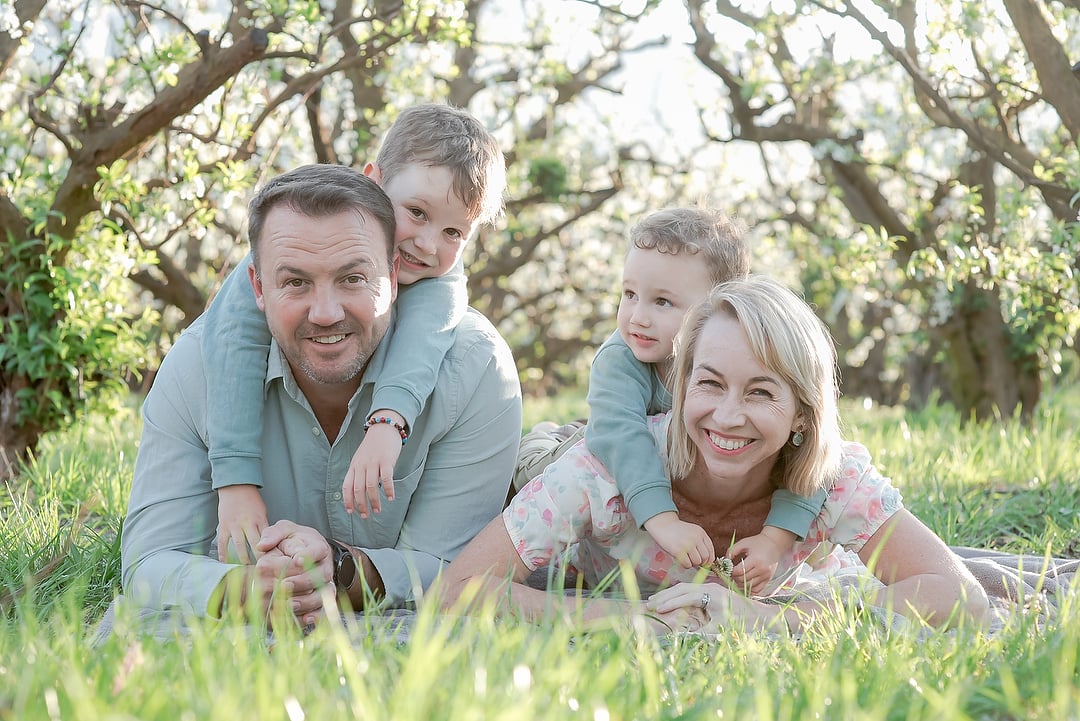 Family Photoshoot amongst the Apple Blossoms
