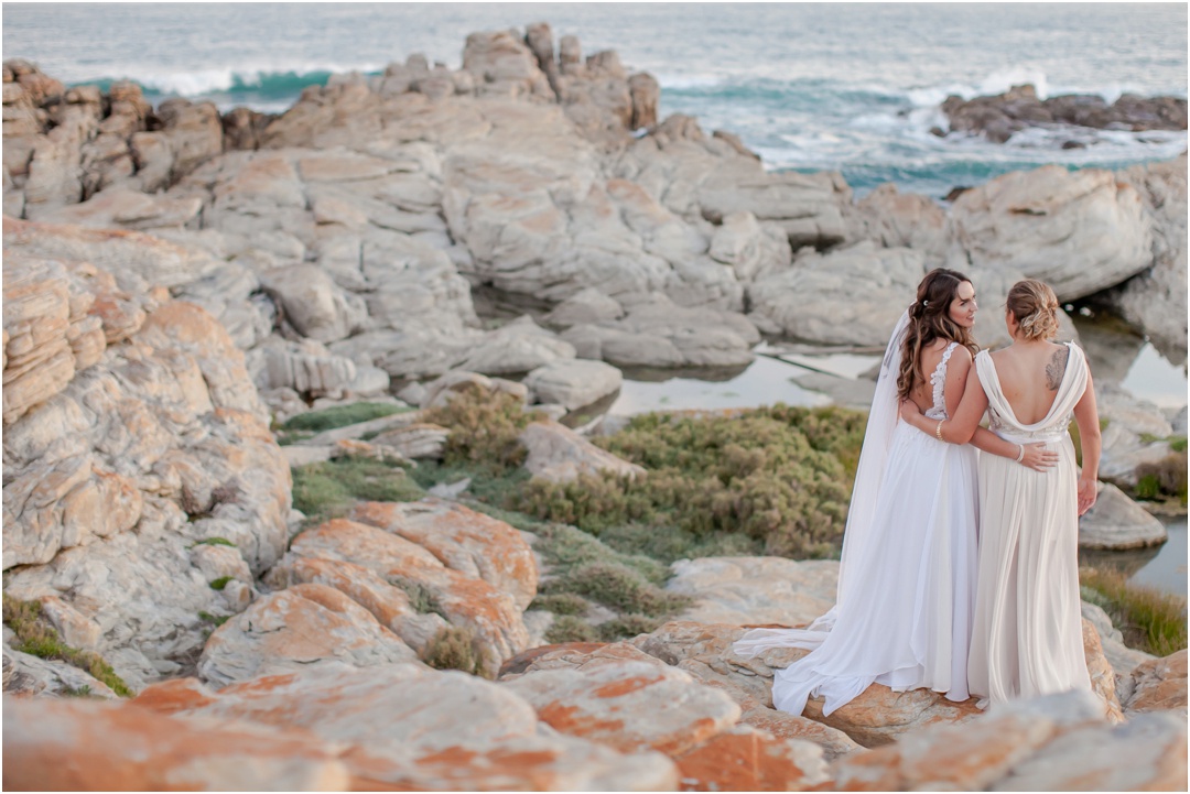 Megan and Mignon get married in Cape St Francis Resort