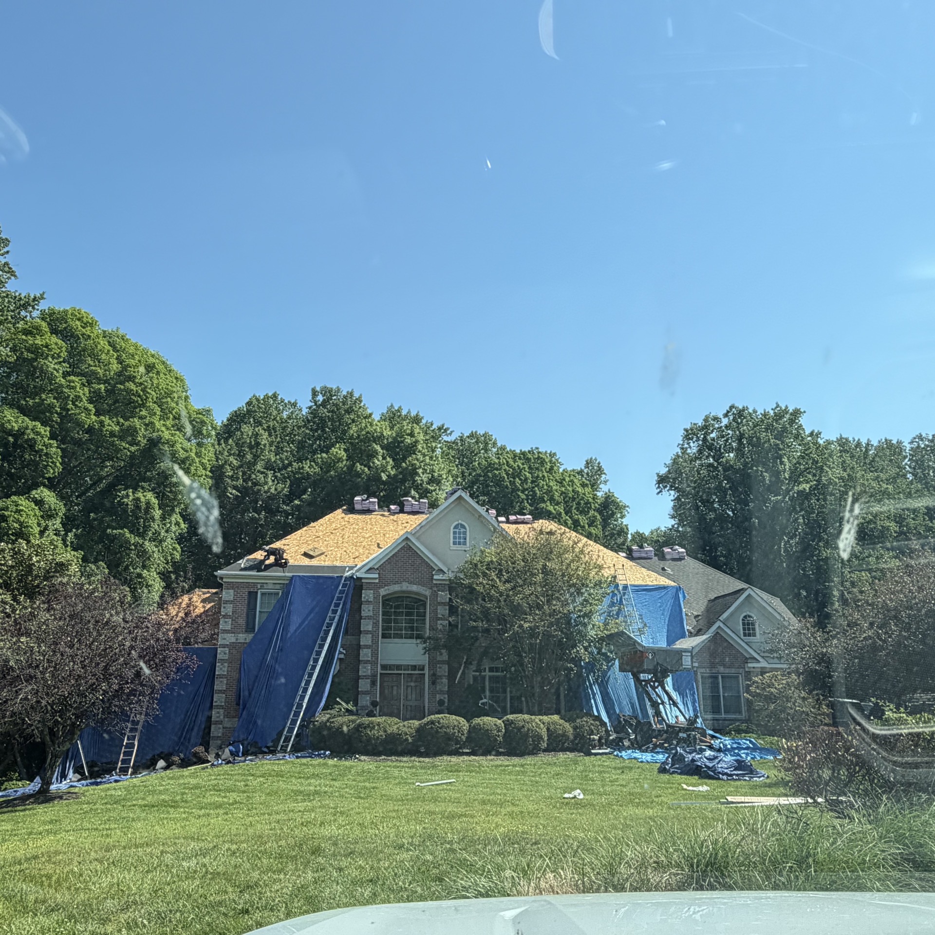 Roof replacement underway in Middletown, PA