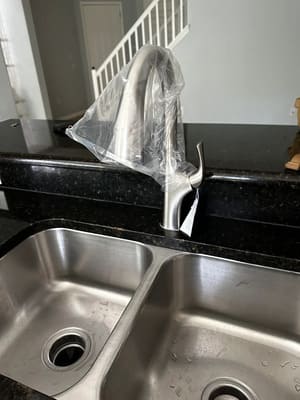 {{ custom_values.service_3 }} in {{custom_values.area_3})