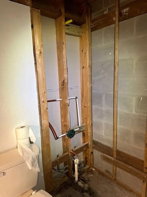 {{ custom_values.service_3 }} in {{custom_values.area_3})