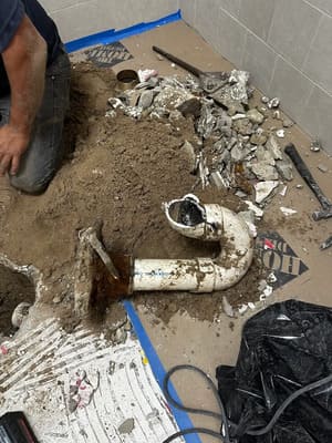 {{ custom_values.service_3 }} in {{custom_values.area_3})