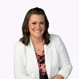 Mara W.