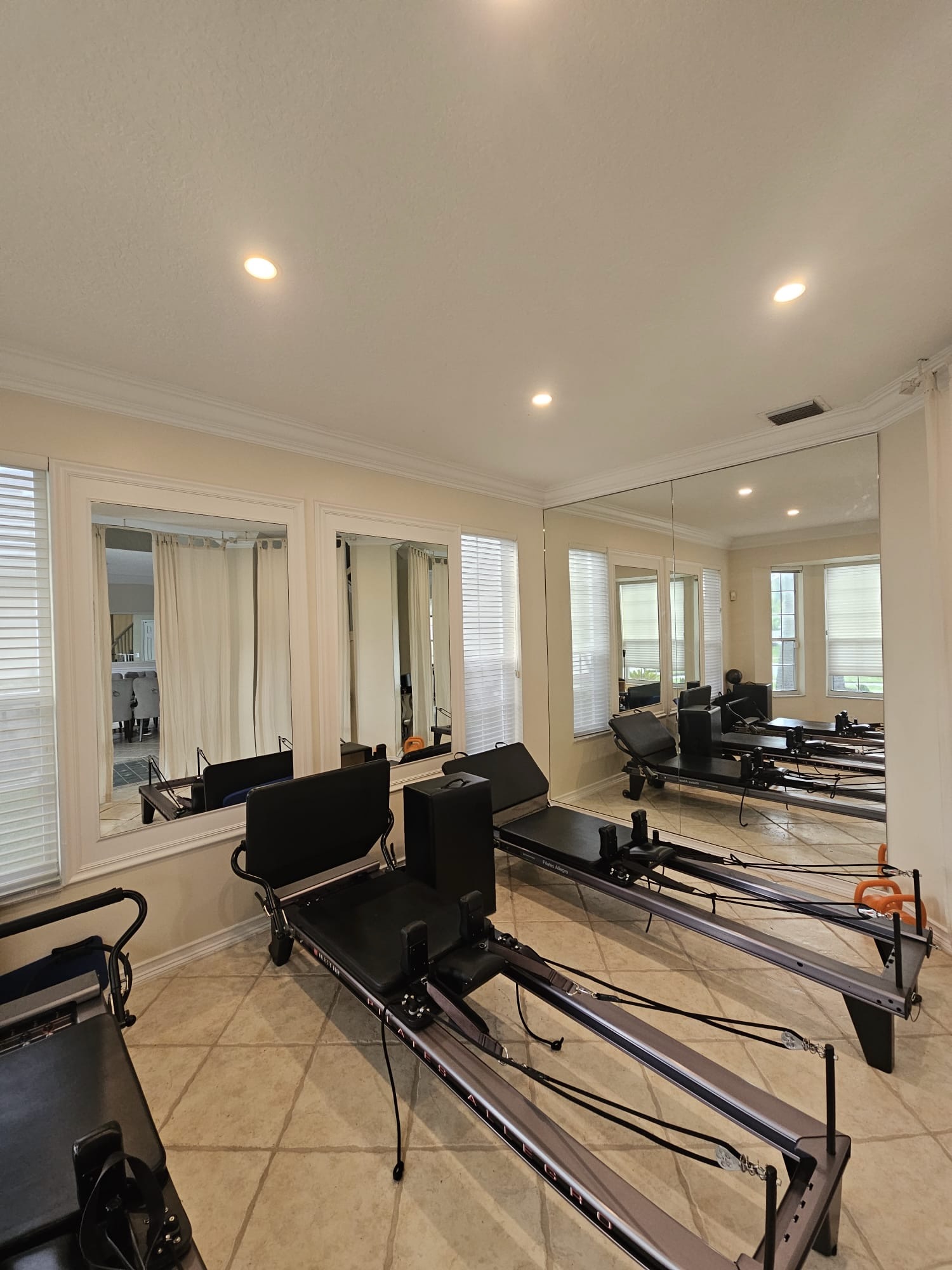 Interior glass in Hollywood