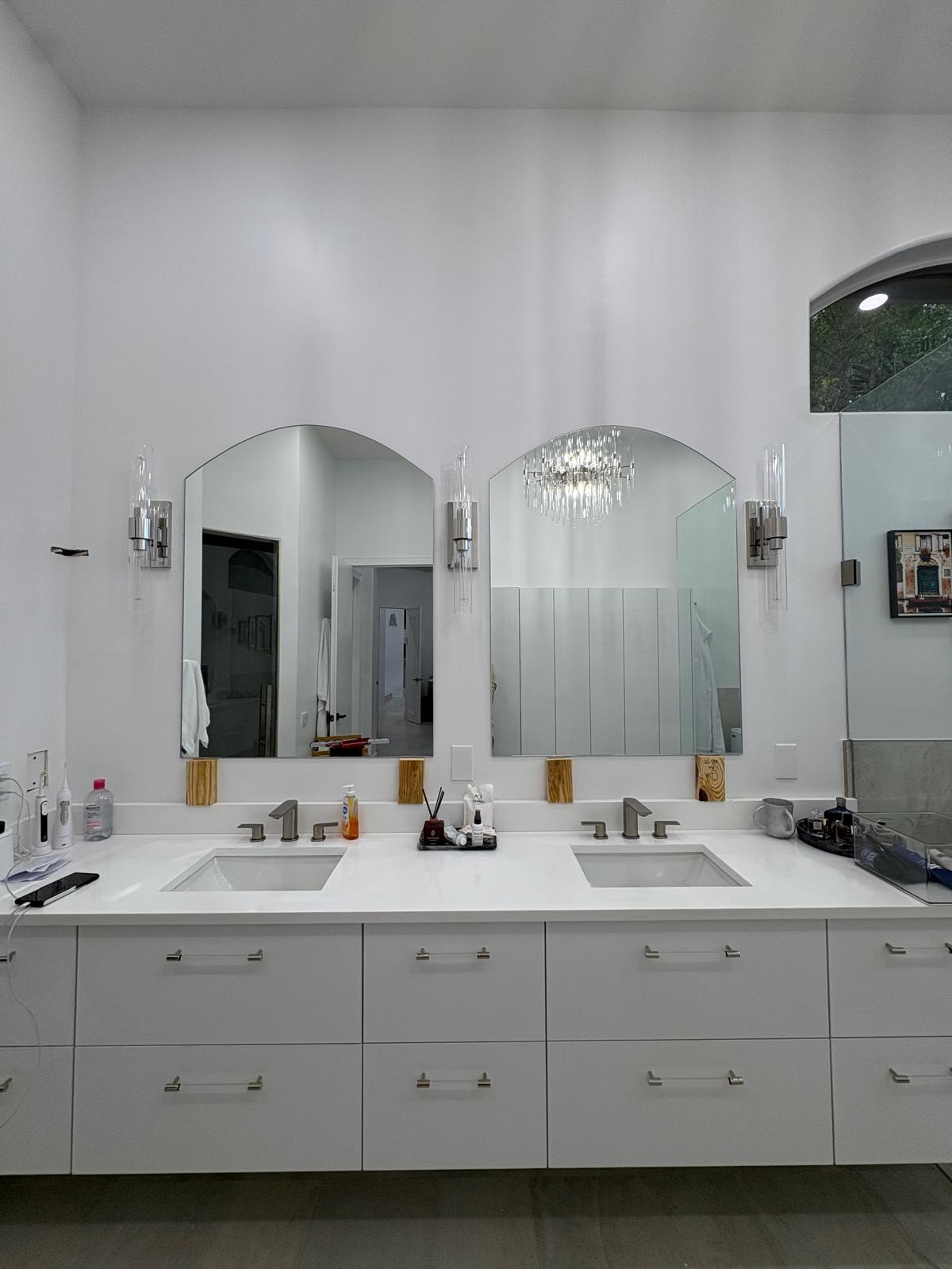 LED Mirrors in Hollywood