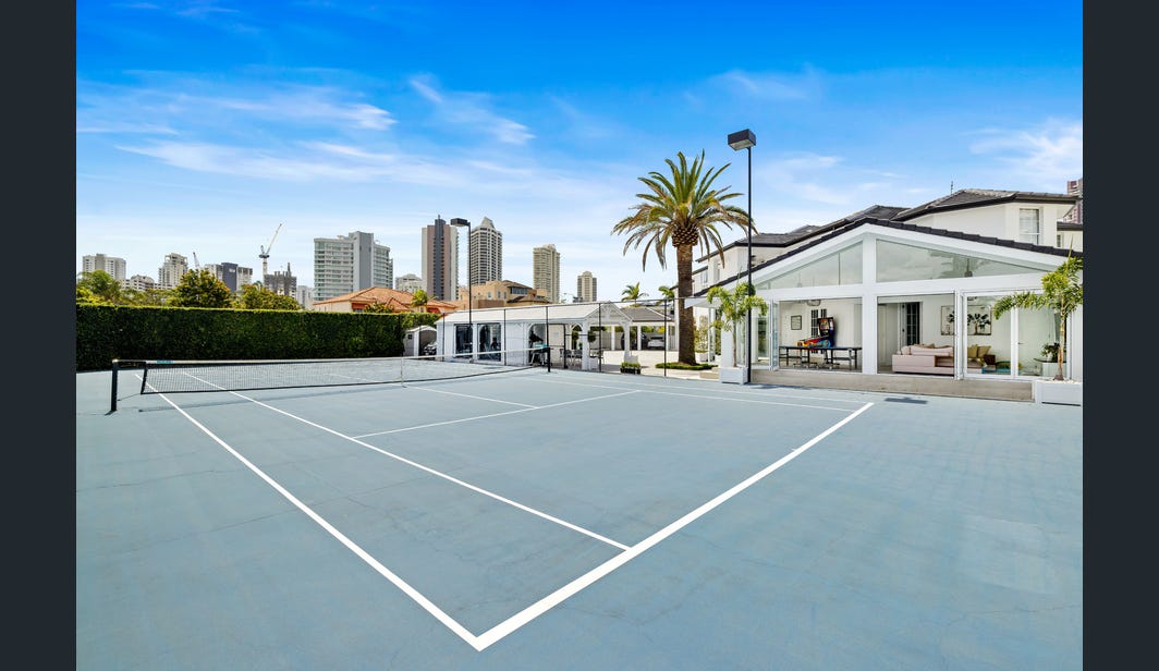 Complete Beachside Home Renovation in Surfers Paradise - Image 14