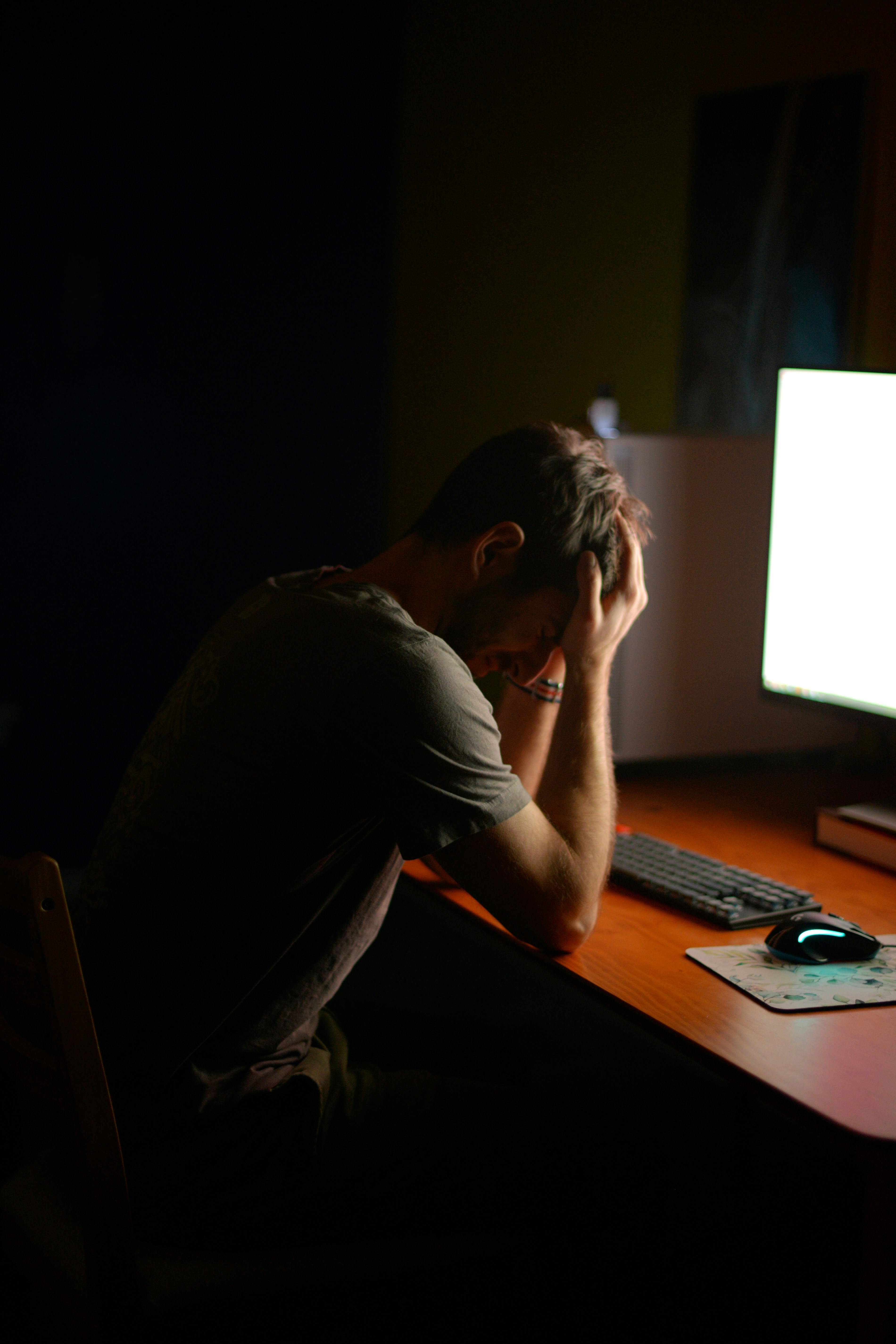 Running on Empty: How to Recognize and Recover from Parental Burnout Before the Holidays
