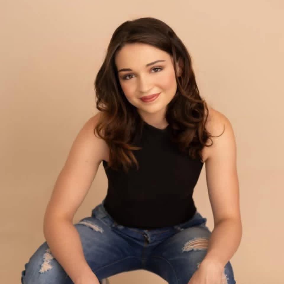 Zoe Reed — Julia Di Benedetto