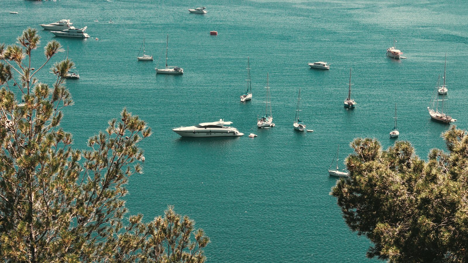 Calanque near Cassis, sailboat in the inlet