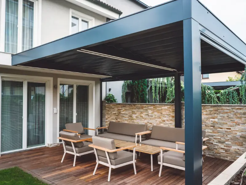 Insulated aluminum patio cover installed on a Murfreesboro TN home by JB's Enclosures