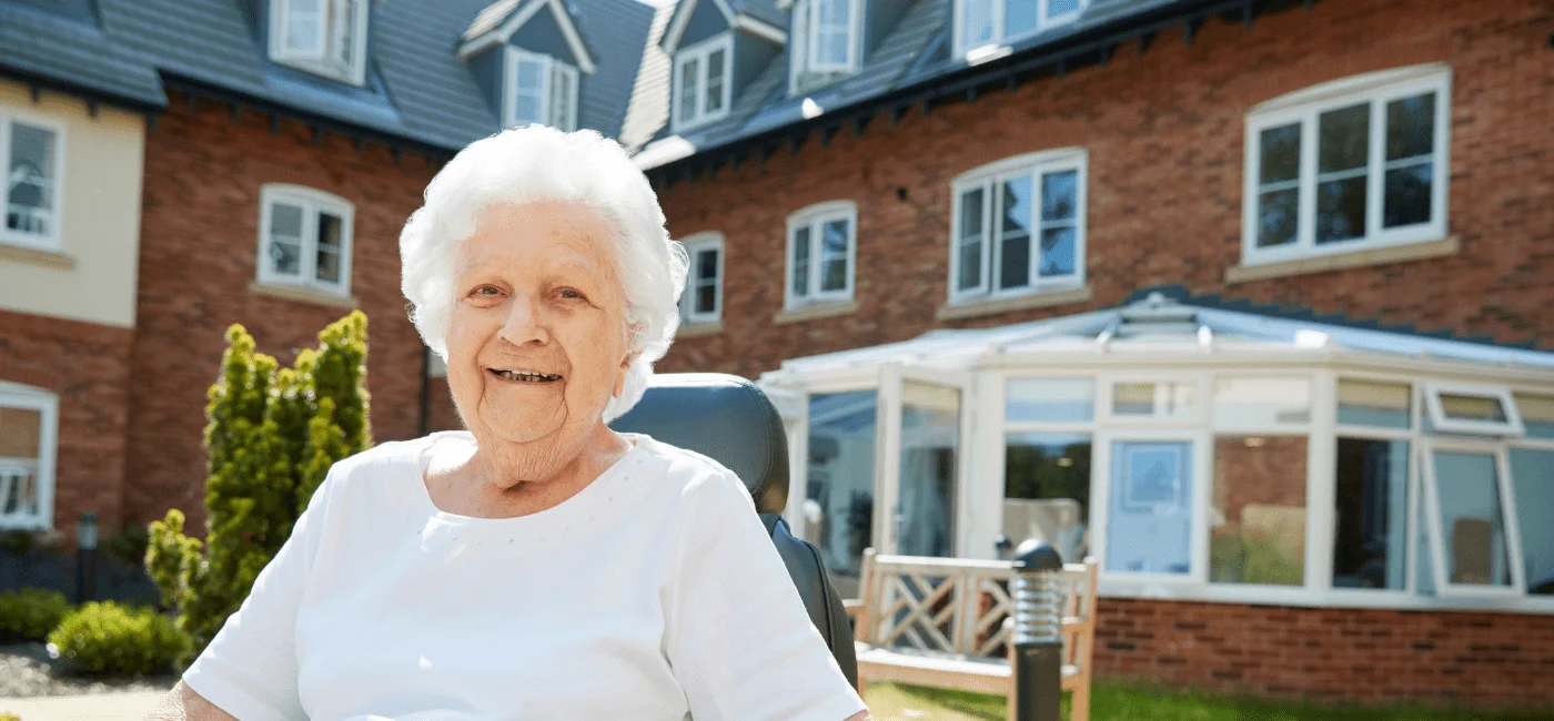 Senior Living Community Exterior Cleaning