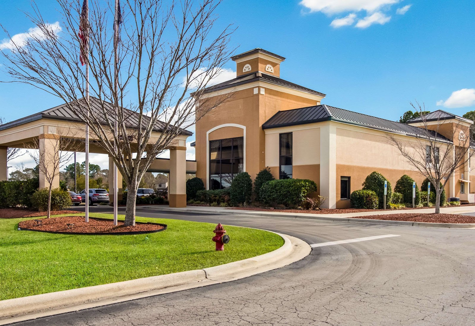 Clarion Pointe New Bern photo