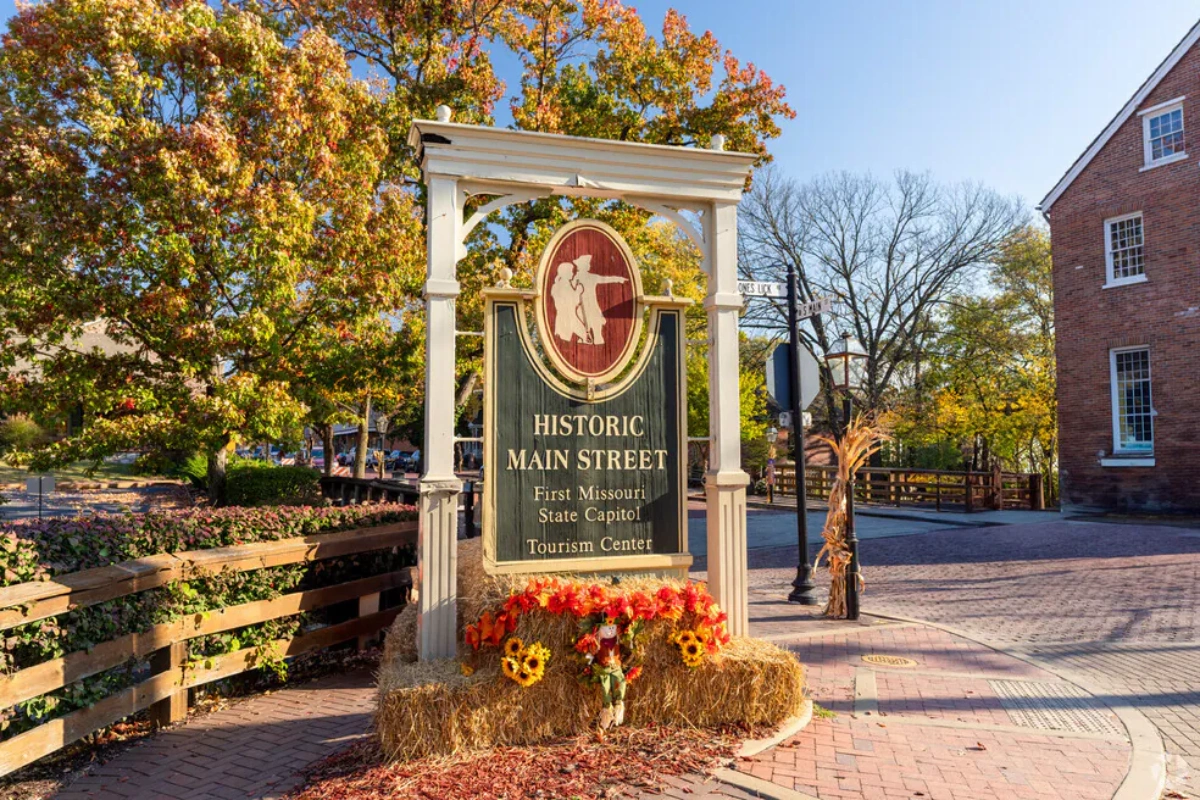 Historic Main Street St. Charles
