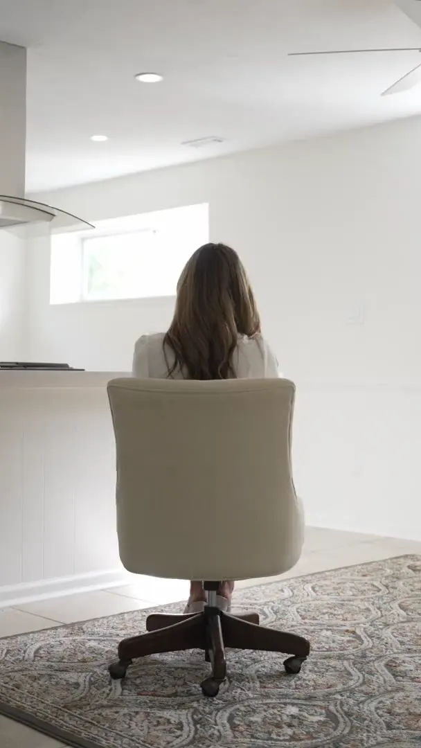Real estate agent — Agent intro video preview