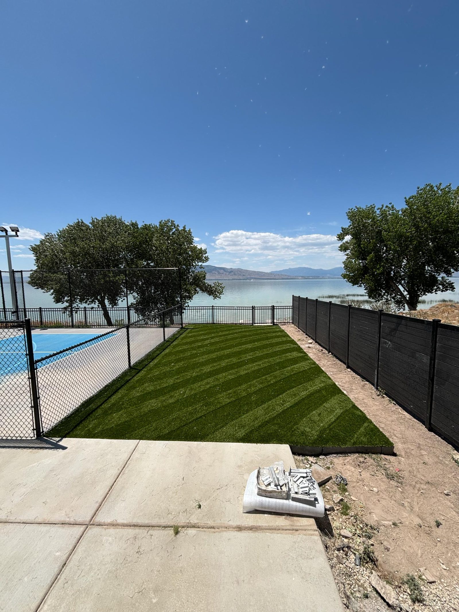 Artificial turf installation in Utah. Side-yard turf & landscaping