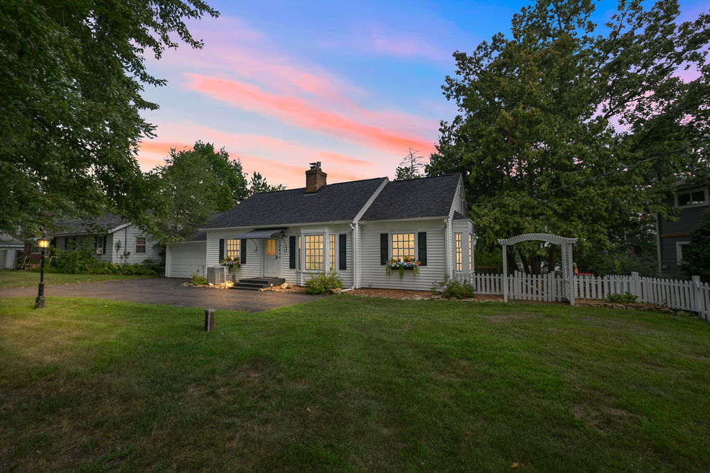 The Cottage on Lake Wissota